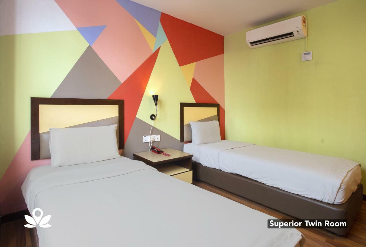 Hotel Weilia Malacca Екстериор снимка