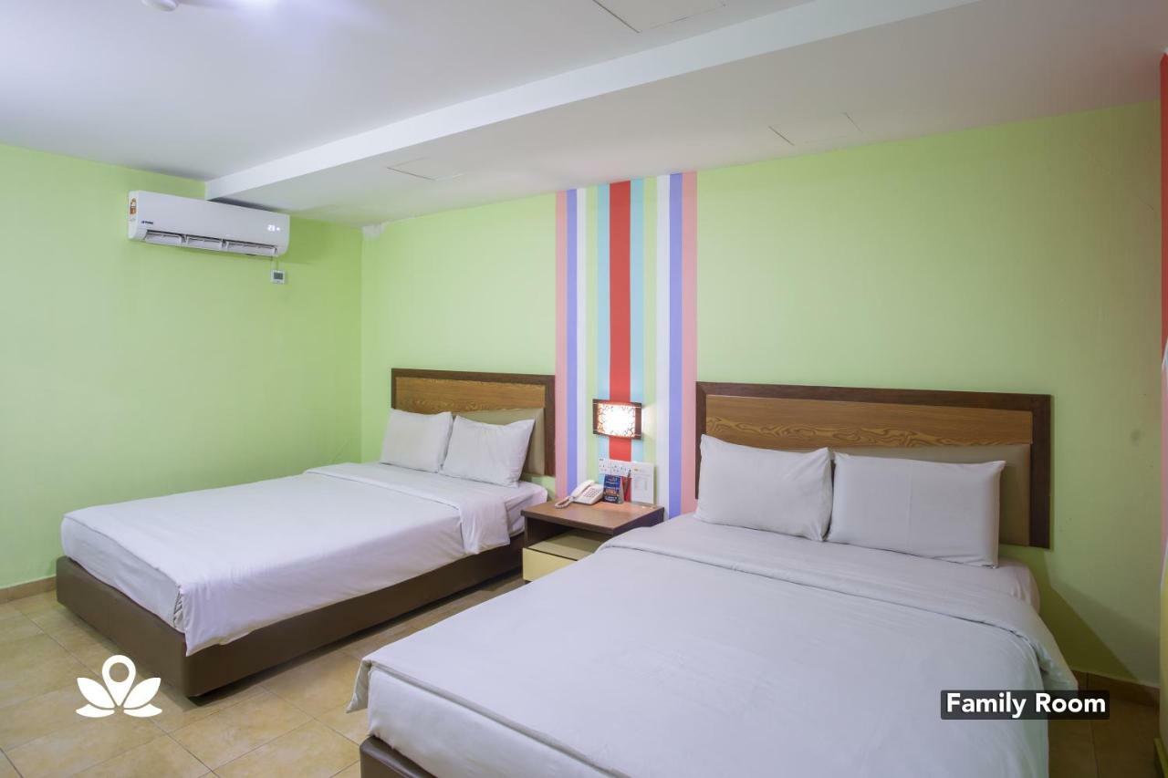 Hotel Weilia Malacca Екстериор снимка